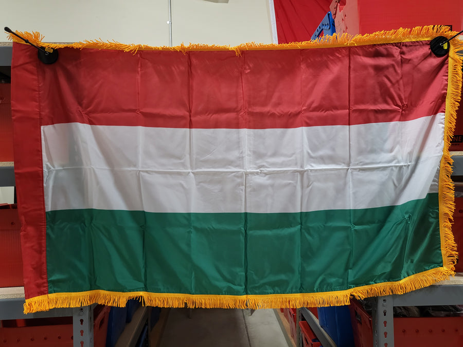 HUNGARY NYLON FLAG WITH POLE-HEM & FRINGES