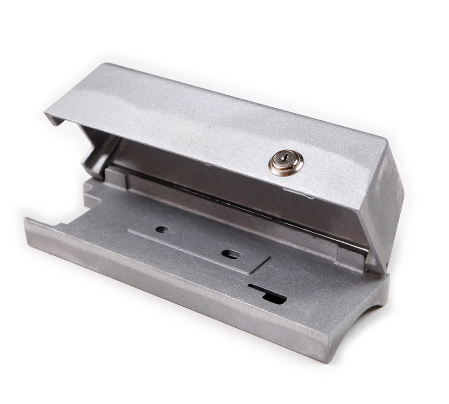 CLEAT COVER BOX FOR EXTERNAL HALYARD FLAGPOLES